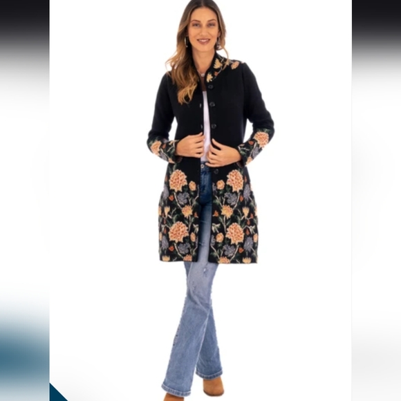 Novica Floral 100% Baby Alpaca Cardigan Peru "Midnight Floral" NWOT Size XXL - Picture 1 of 12